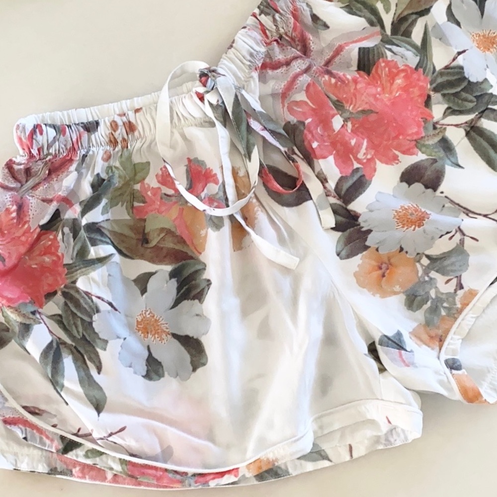 ❤️… Plum Pretty Sugar Shorts